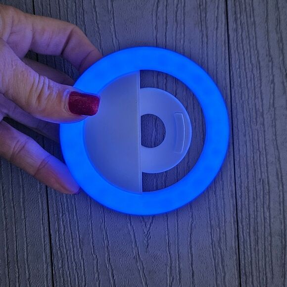 BOWER Phone selfie circle ring light, preloved no box - Picture 9 of 16